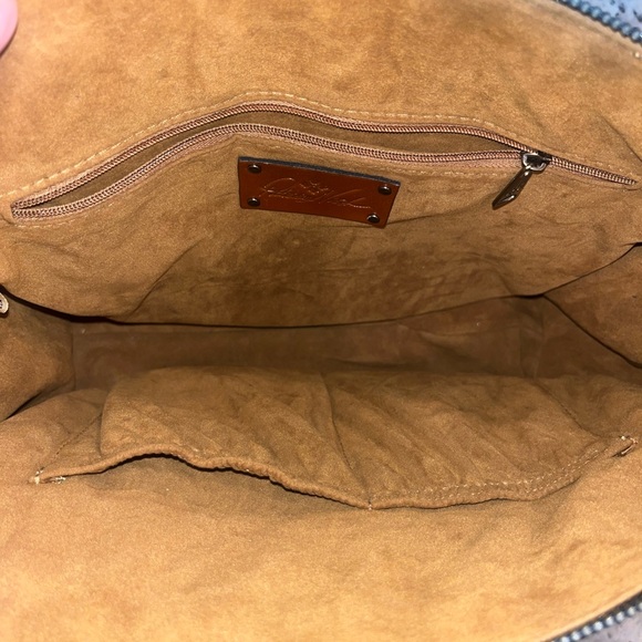 Patricia Nash Josselin leather satchel bag with a Parisian newspaper print - Picture 7 of 7